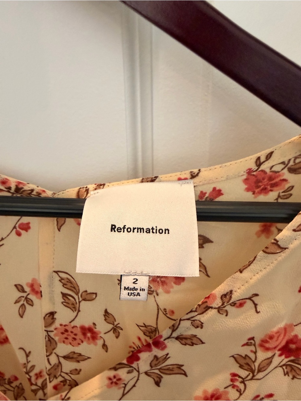 Reformation Cream Floral V-Neck Button Blouse with Pink Roses never worn! - Picture 5 of 7